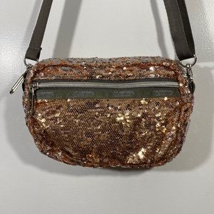 Le sportsac sequins crossbody purse peach colored no damage lesportsac